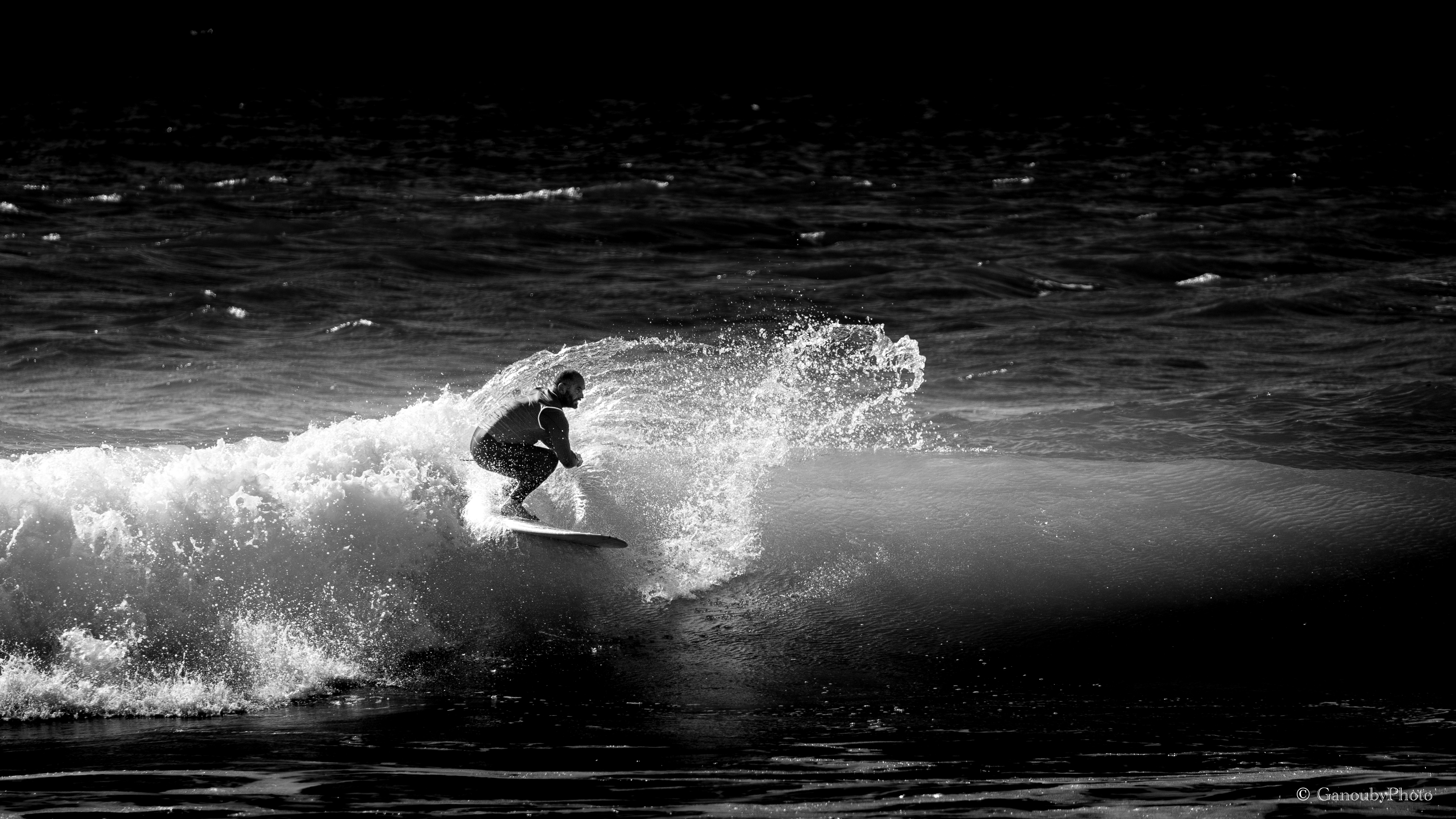 Manœuvre de surf en Vendée capturée par Ganouby Photo